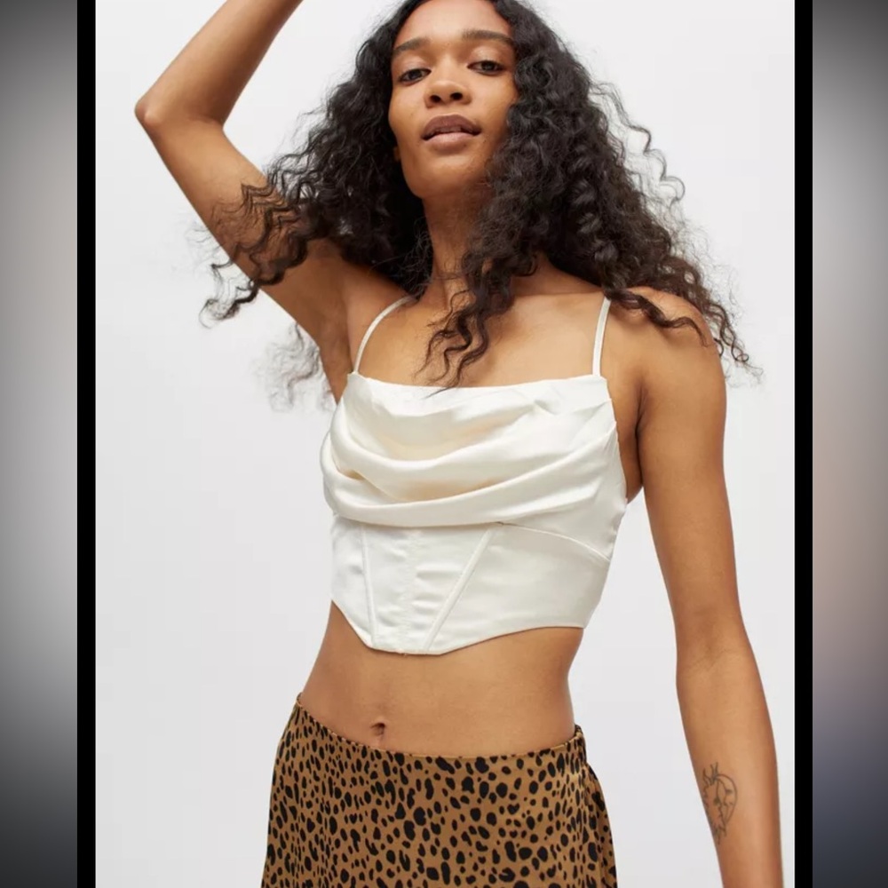 Urban Outfitters Lexi Cream Ivory Satin Draped Bust Corset Top Large NWT